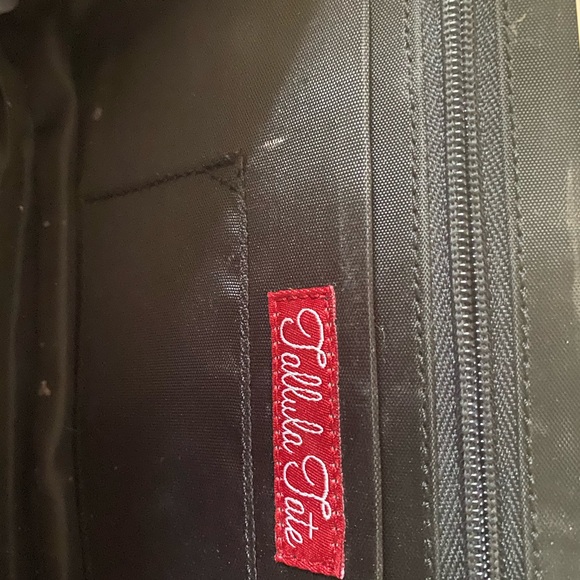 Tallula Tate 5 in 1 Purse Leather Reversible - Picture 4 of 5